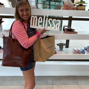 Meet your Posher, Melissa